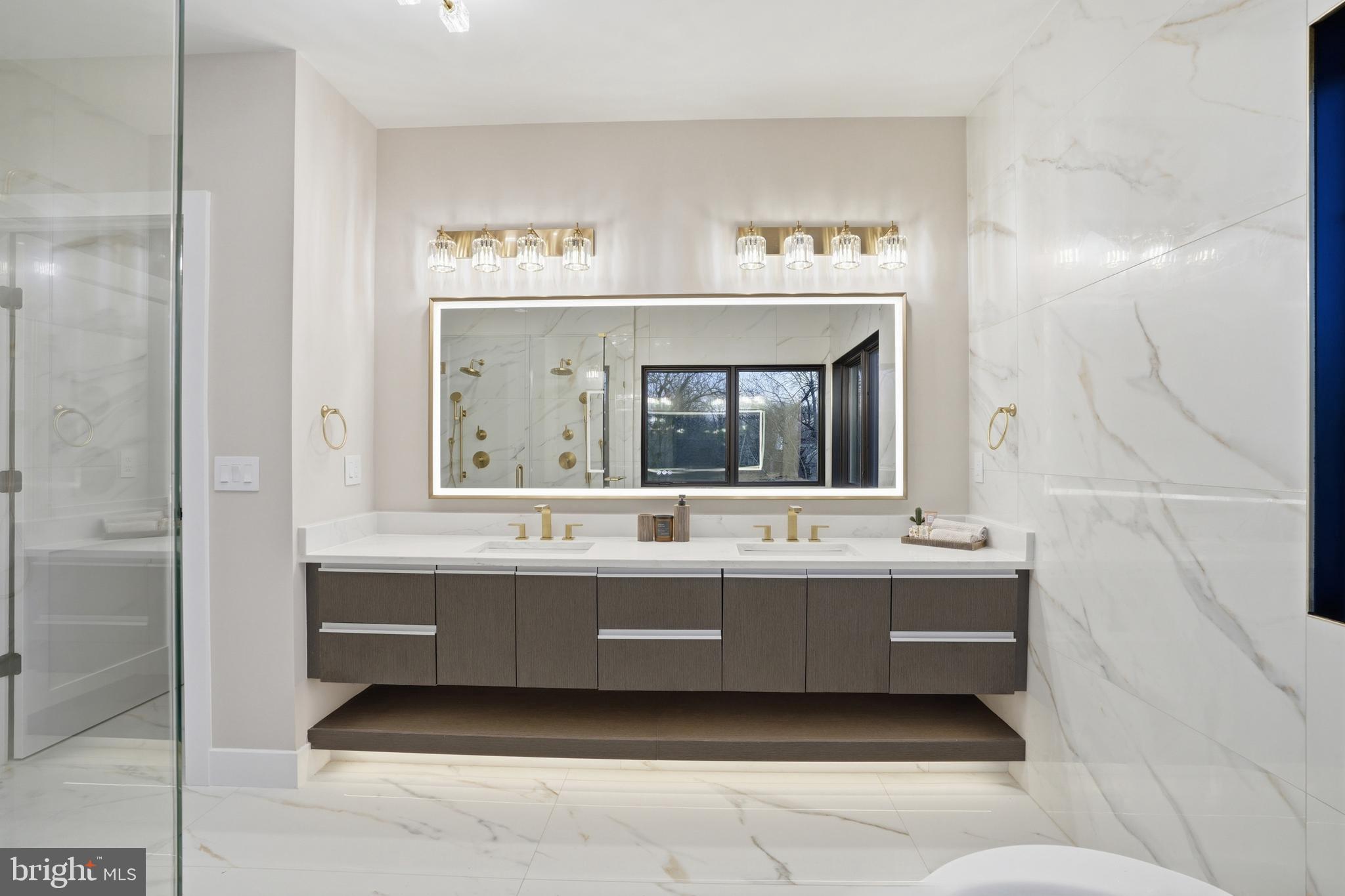 CHESTERBROOK - Residential