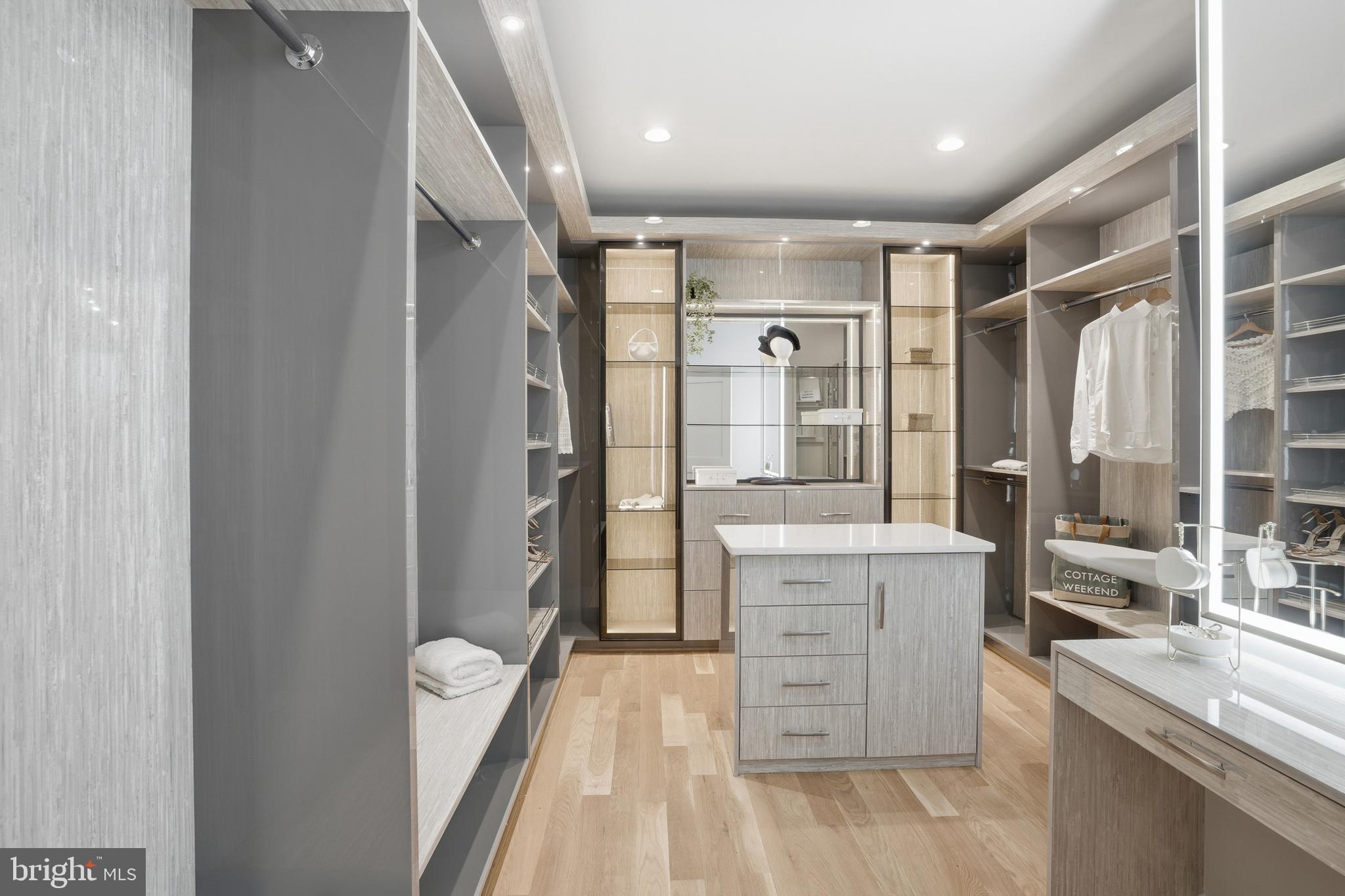 CHESTERBROOK - Residential