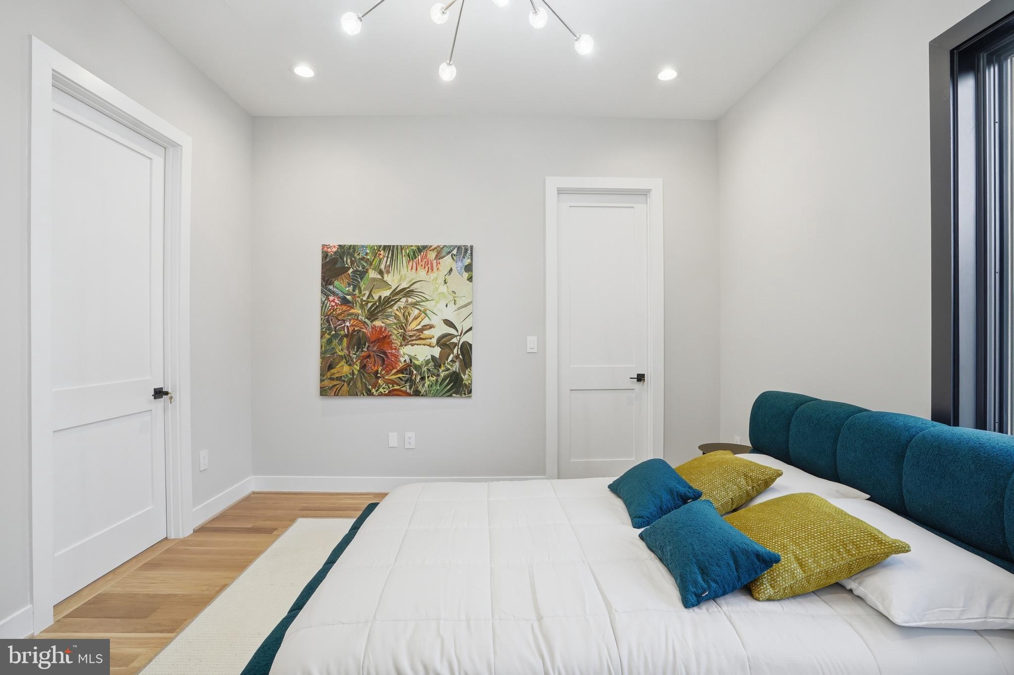 CHESTERBROOK - Residential