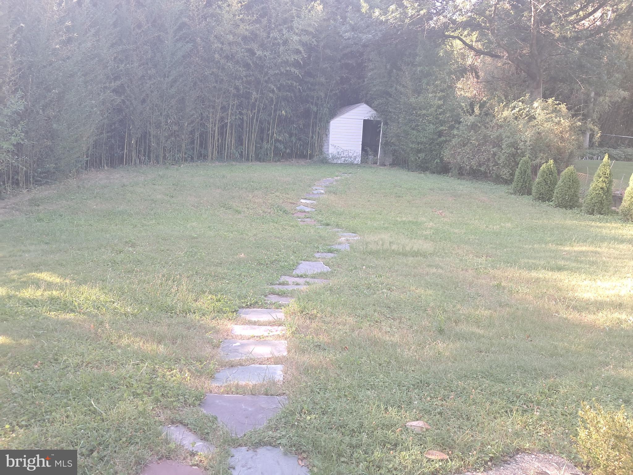 GLENVIEW - Residential Lease