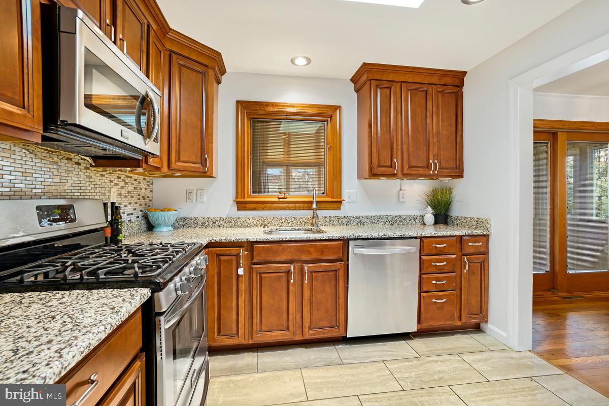 RIVIERA BEACH - Residential