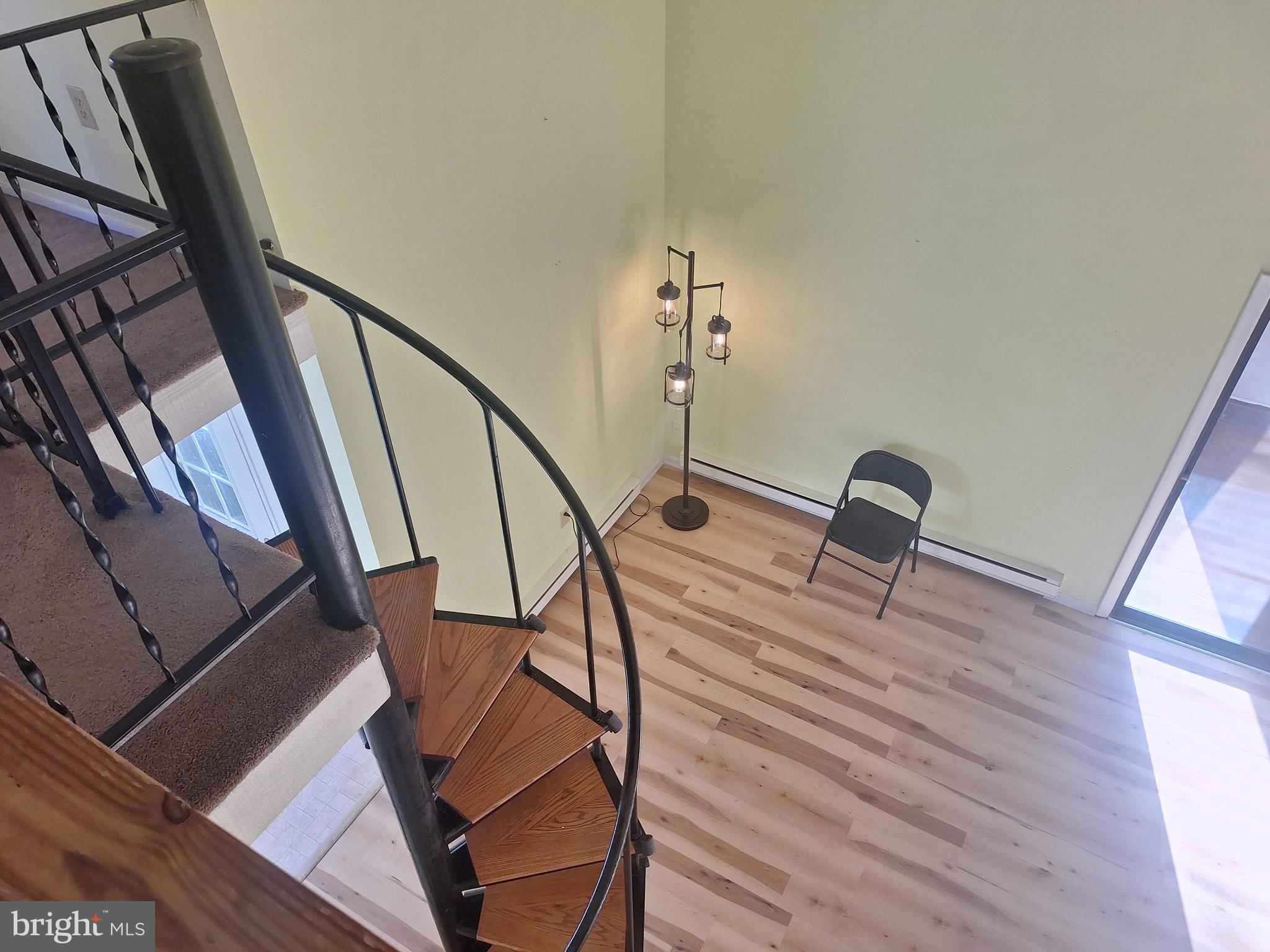 KEYES FERRY ACRES - Residential