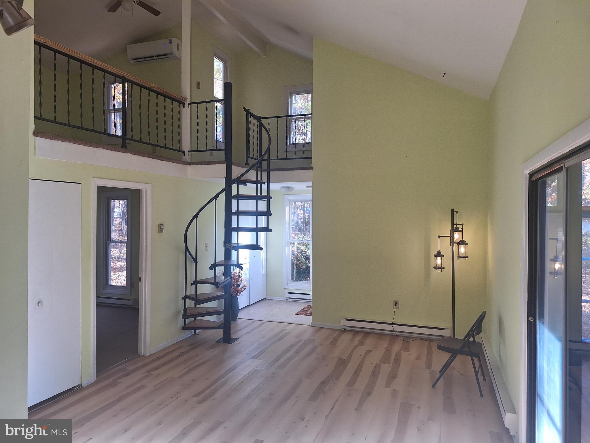 KEYES FERRY ACRES - Residential