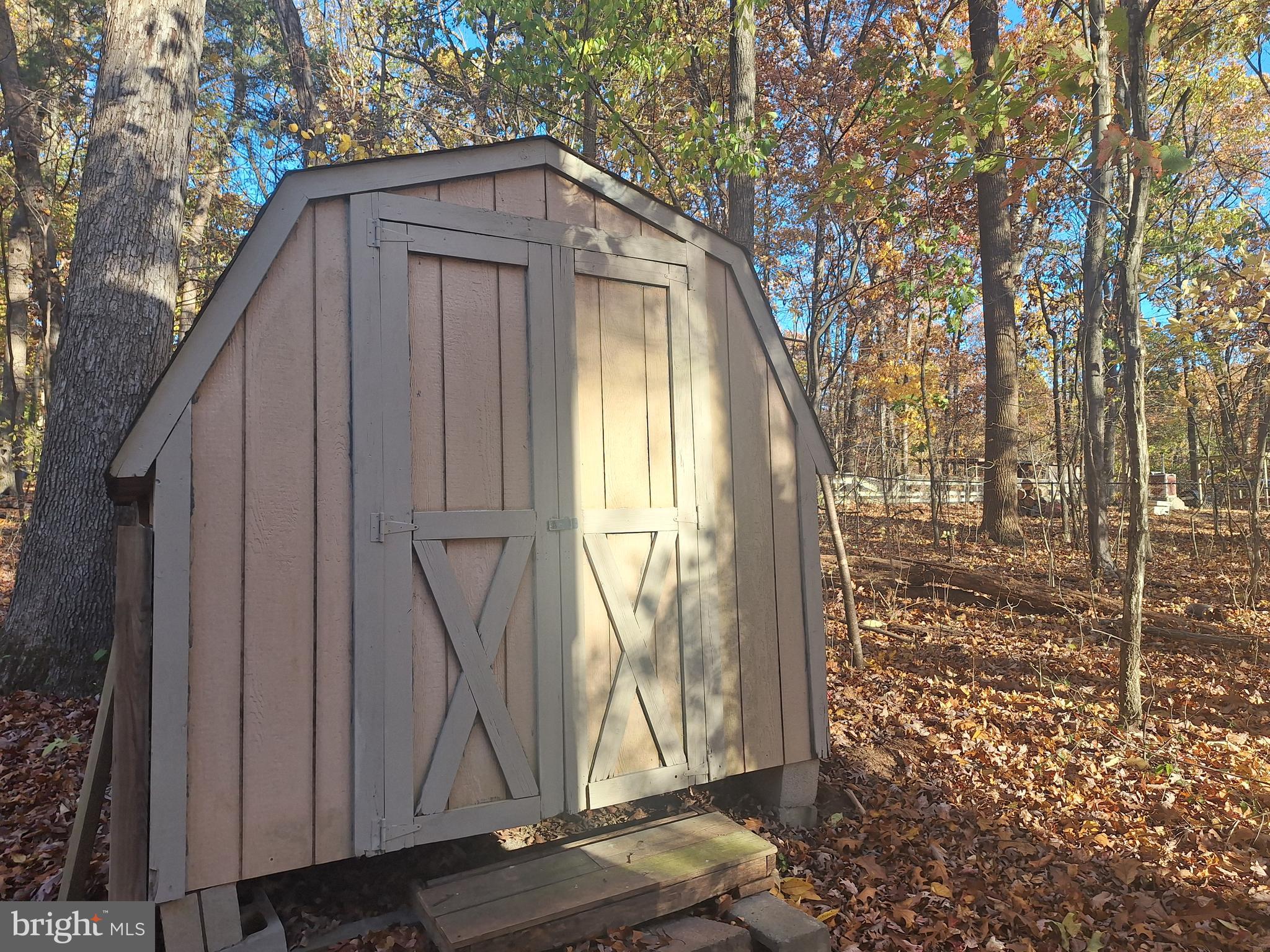 KEYES FERRY ACRES - Residential