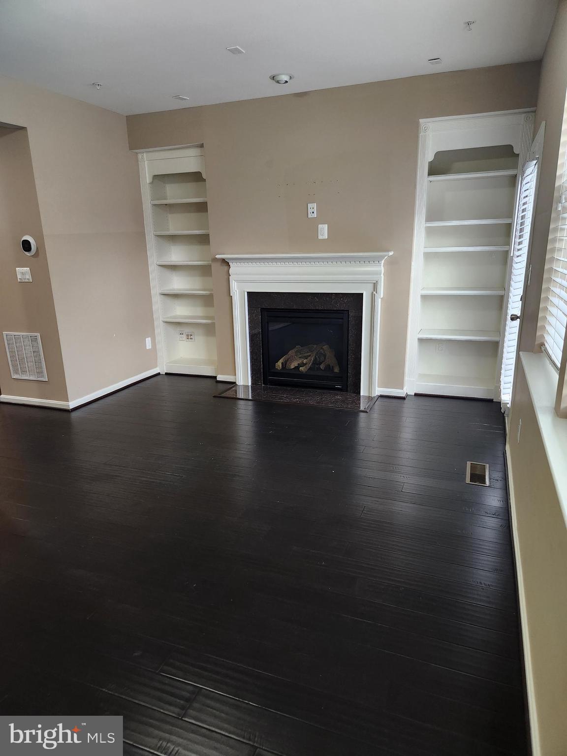 ESPLANADE AT RED RUN - Residential Lease