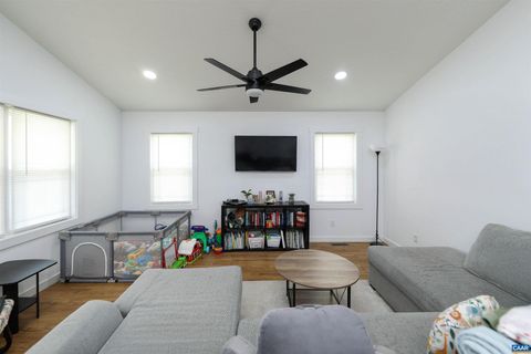Tiny photo for 1015 Gardner St, WAYNESBORO, VA 22980 (MLS # 676251)