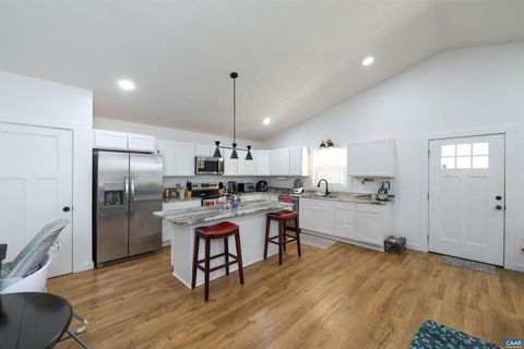 Tiny photo for 1015 Gardner St, WAYNESBORO, VA 22980 (MLS # 676251)