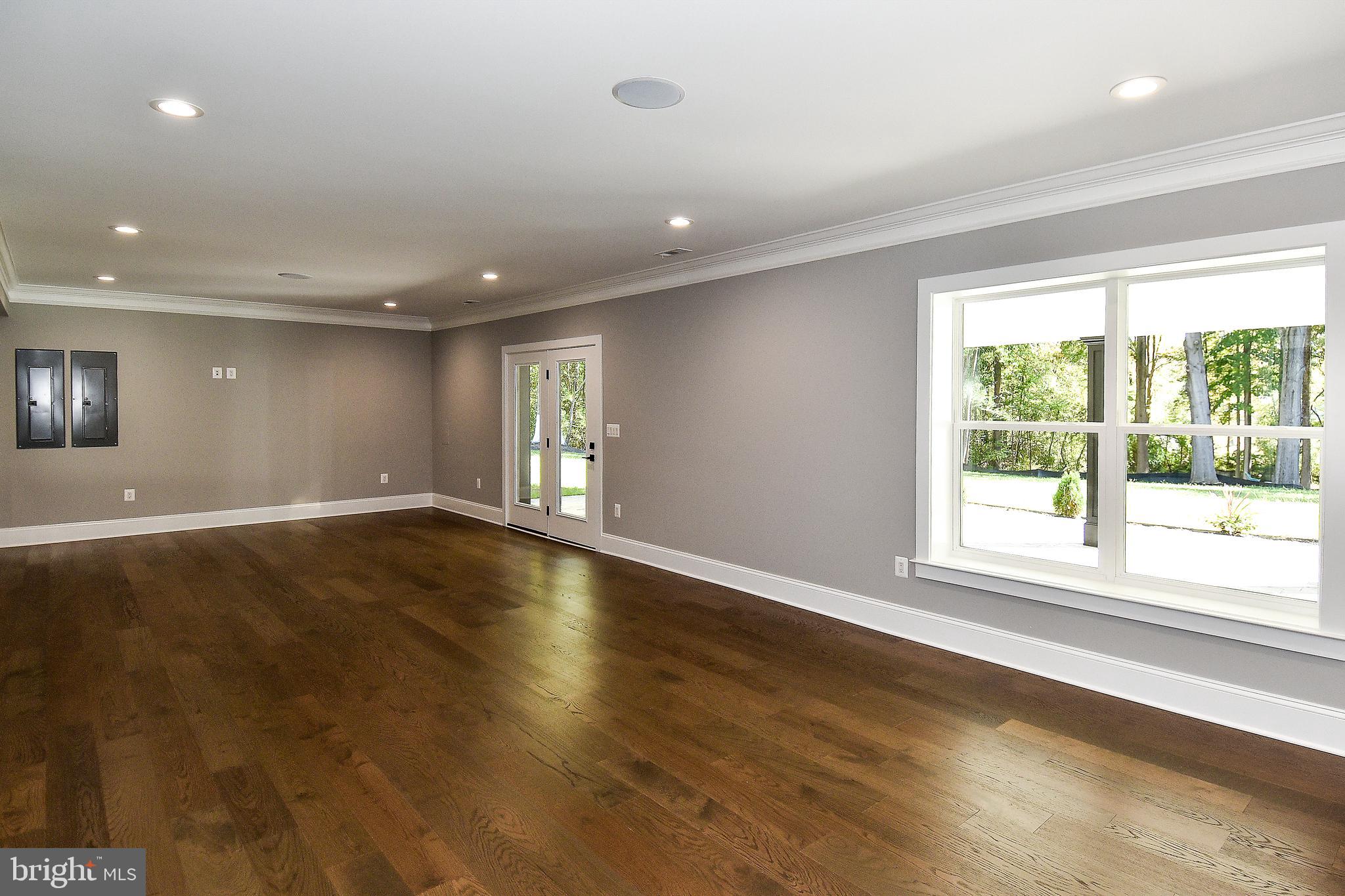 STAFFORD HEIGHTS - Residential