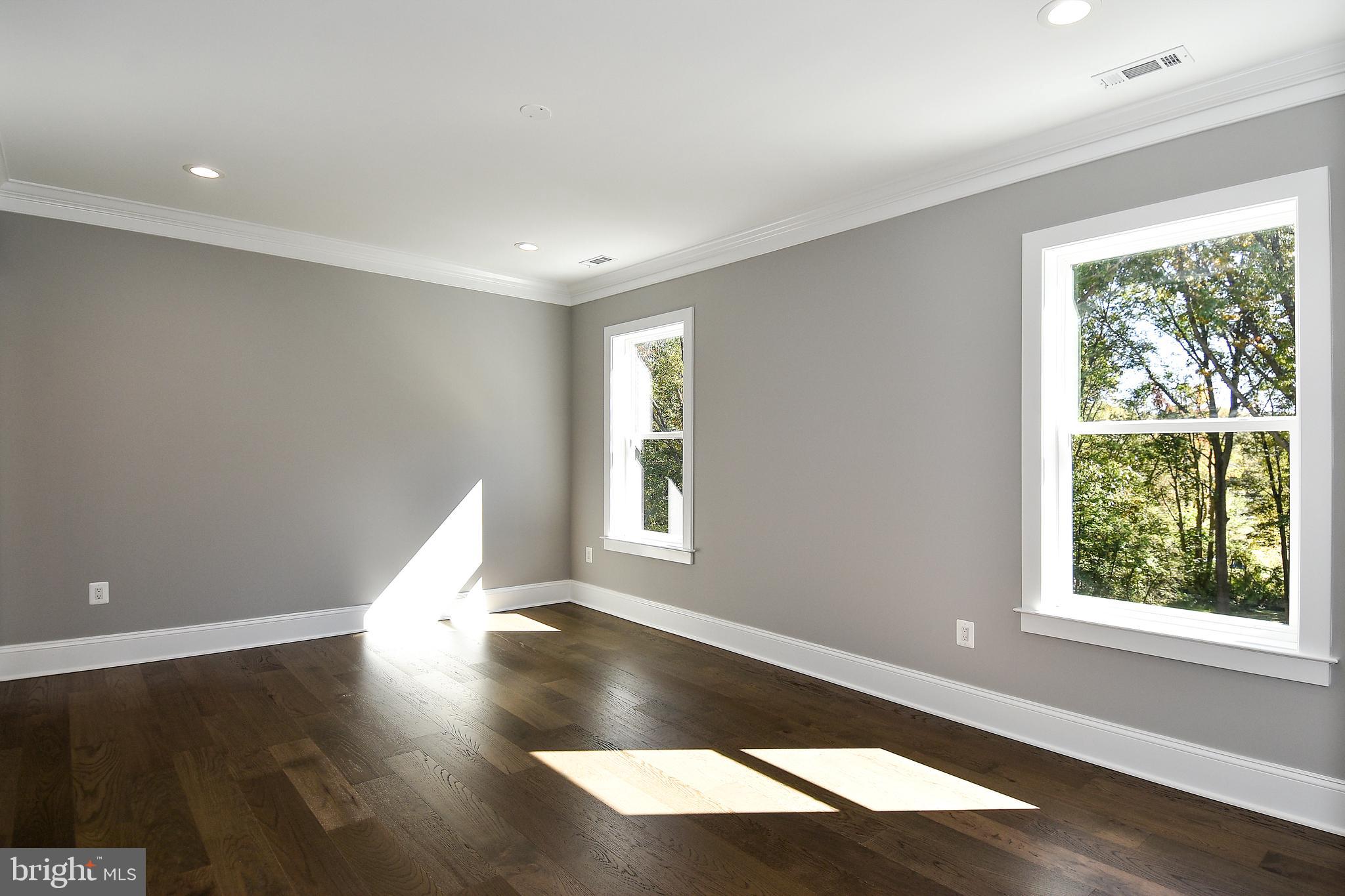 STAFFORD HEIGHTS - Residential