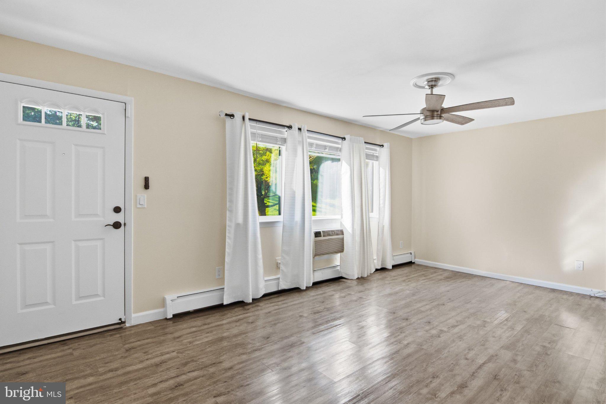 903 CRICKET LANE