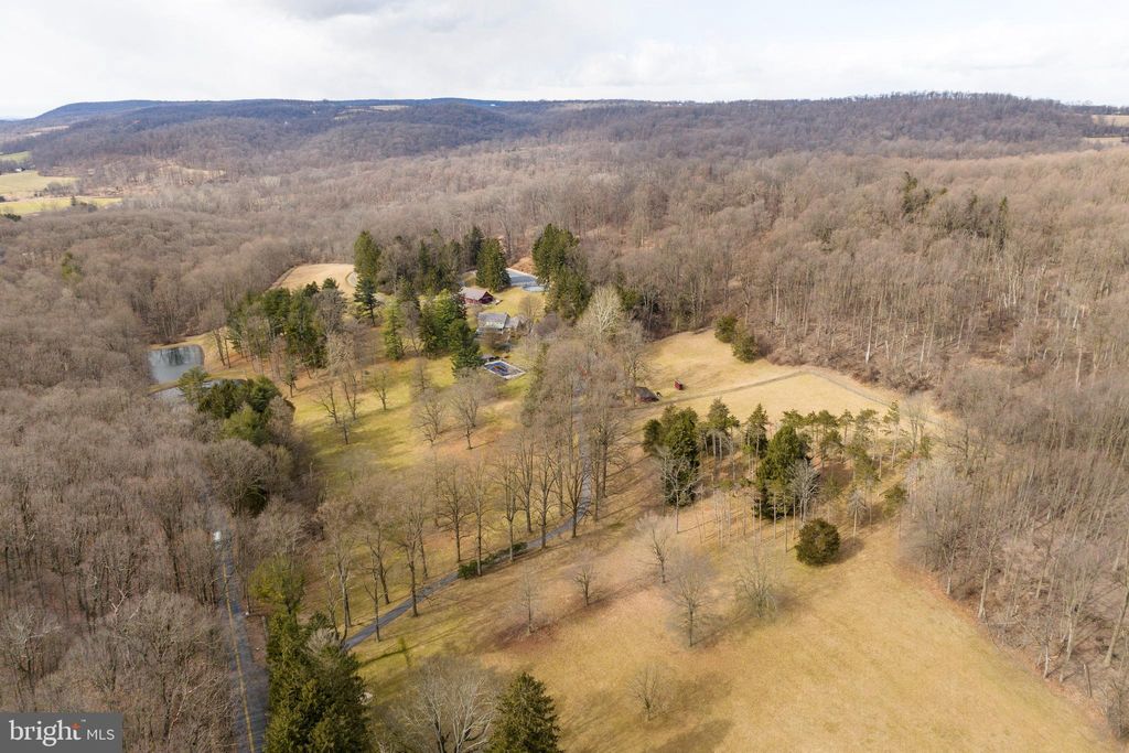 Photo of 700 LAUREL RIDGE RD, REINHOLDS, PA 17569 (MLS # PALA2032158)