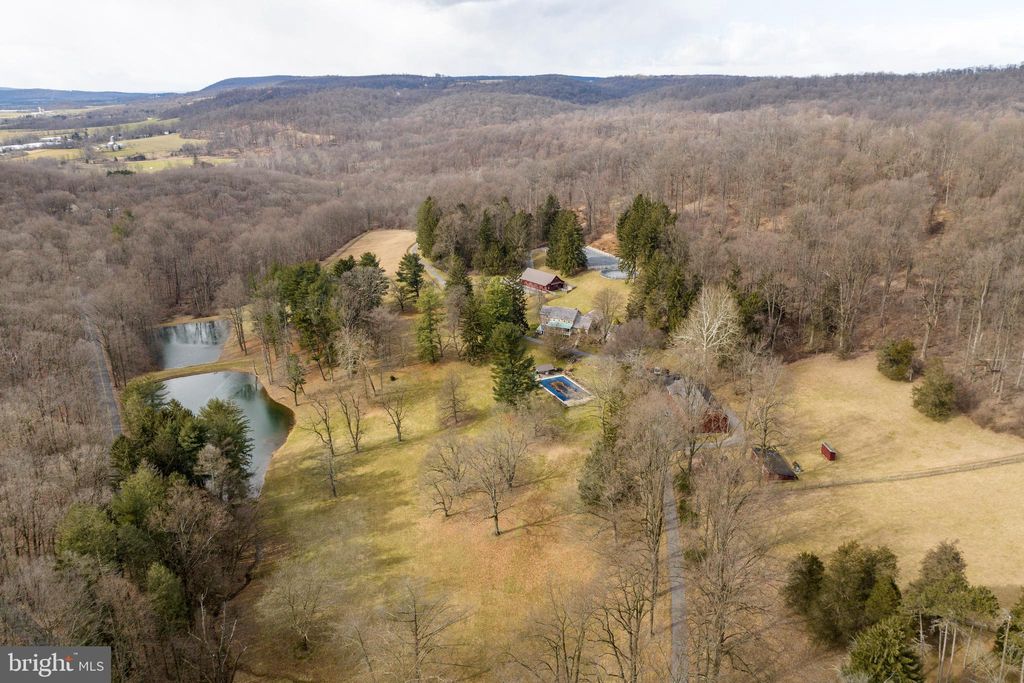 Photo of 700 LAUREL RIDGE RD, REINHOLDS, PA 17569 (MLS # PALA2032158)