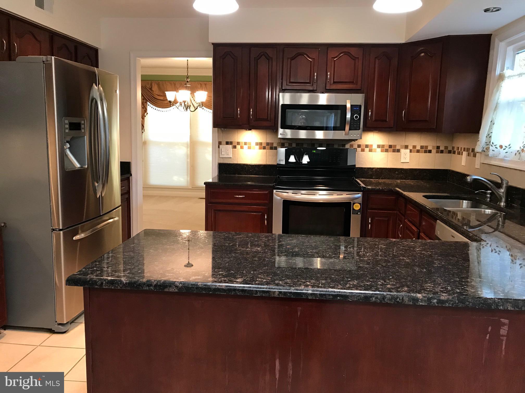 FOUR SEASONS - Residential Lease