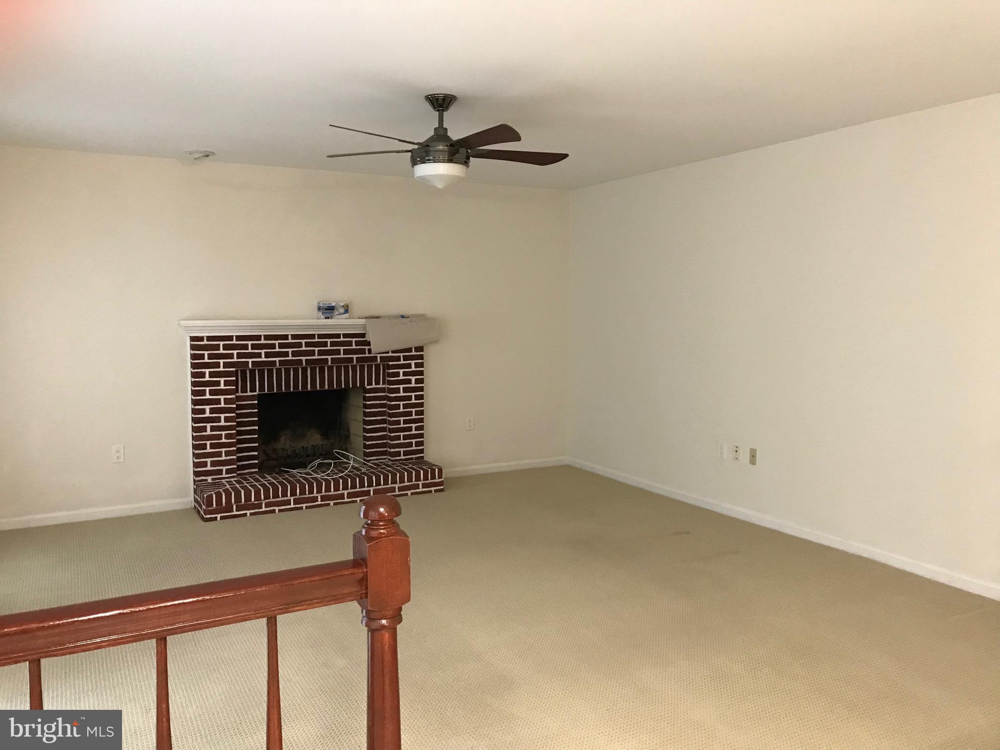 FOUR SEASONS - Residential Lease