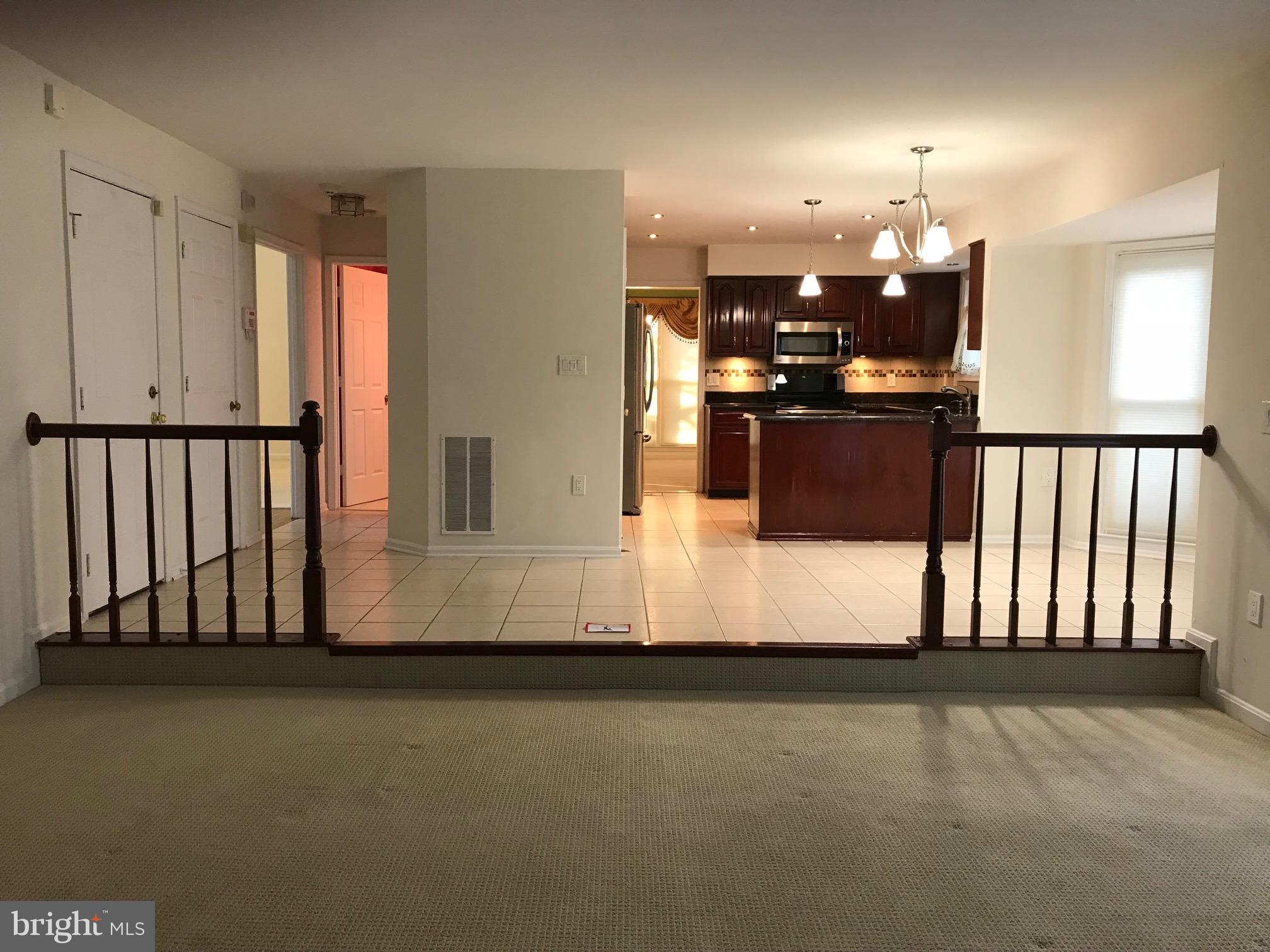 FOUR SEASONS - Residential Lease