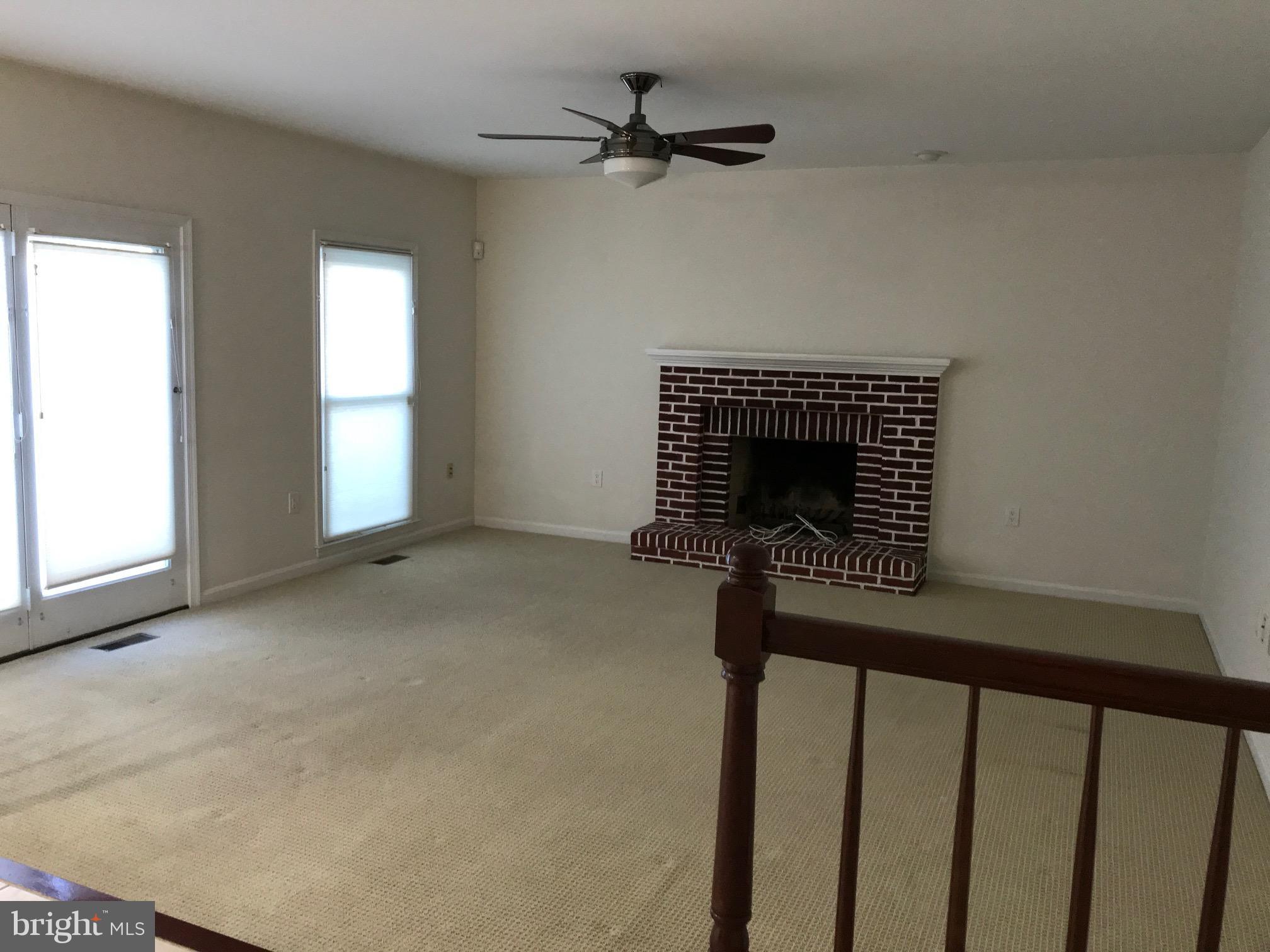 FOUR SEASONS - Residential Lease