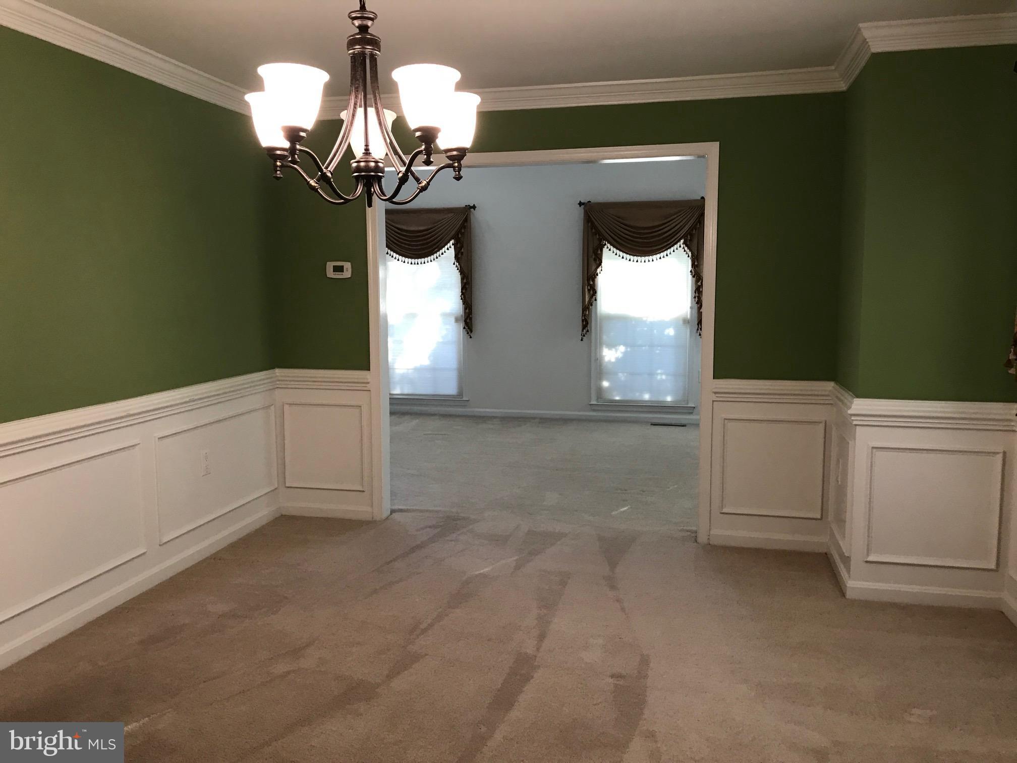 FOUR SEASONS - Residential Lease