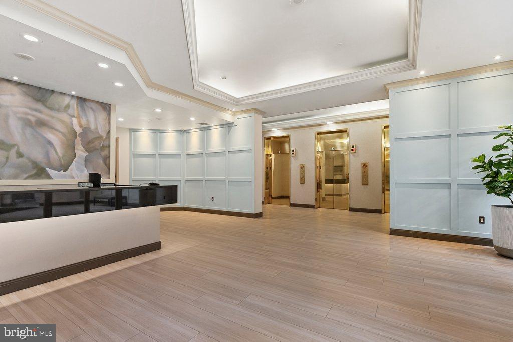 THE CHRISTOPHER - Residential