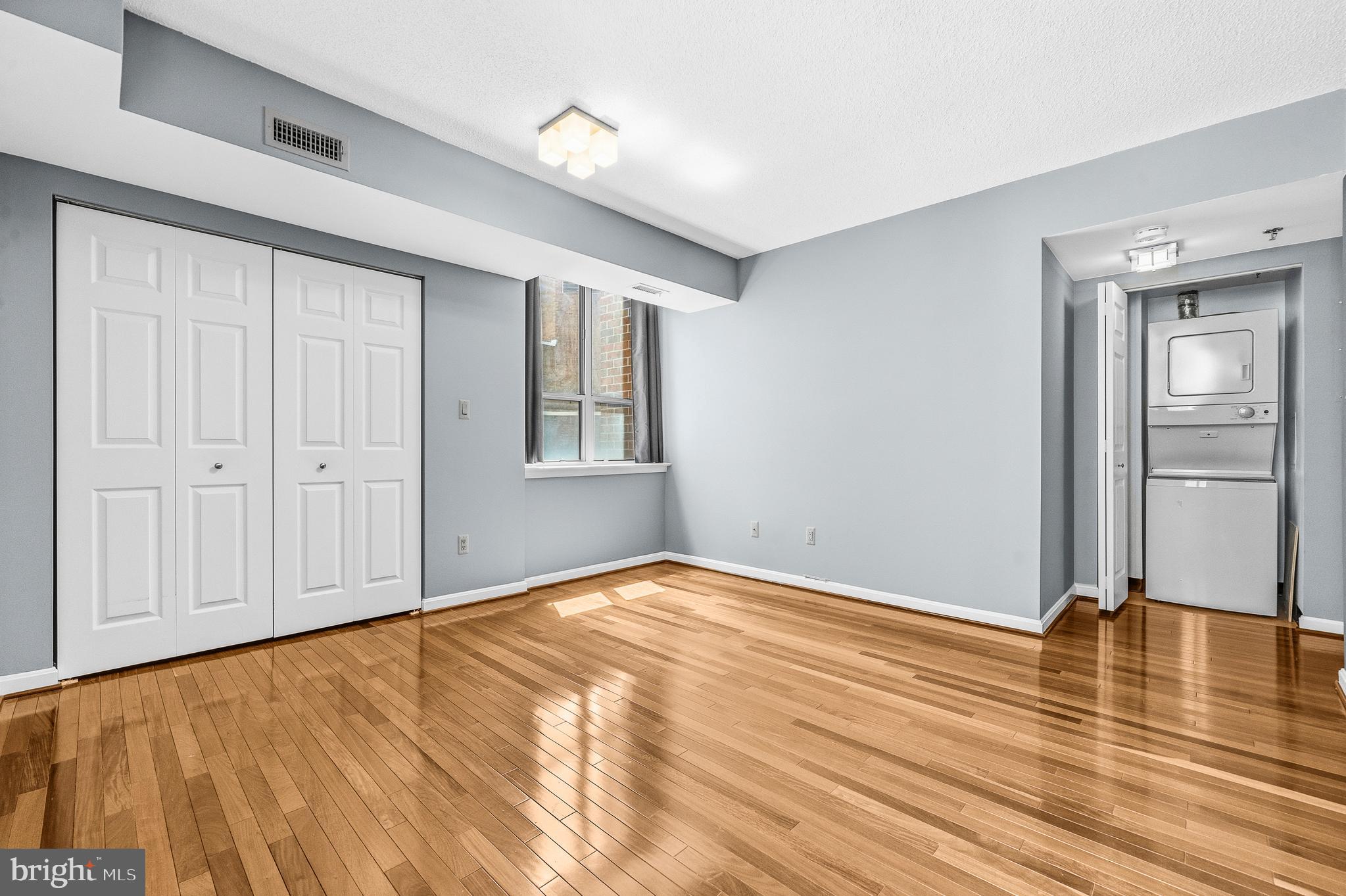 THE CHRISTOPHER - Residential