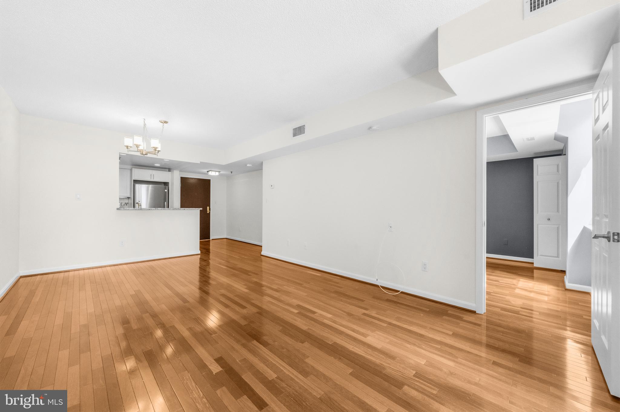 THE CHRISTOPHER - Residential