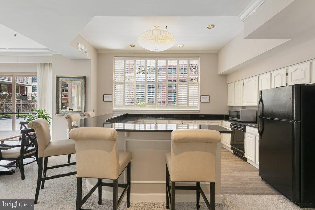 THE CHRISTOPHER - Residential