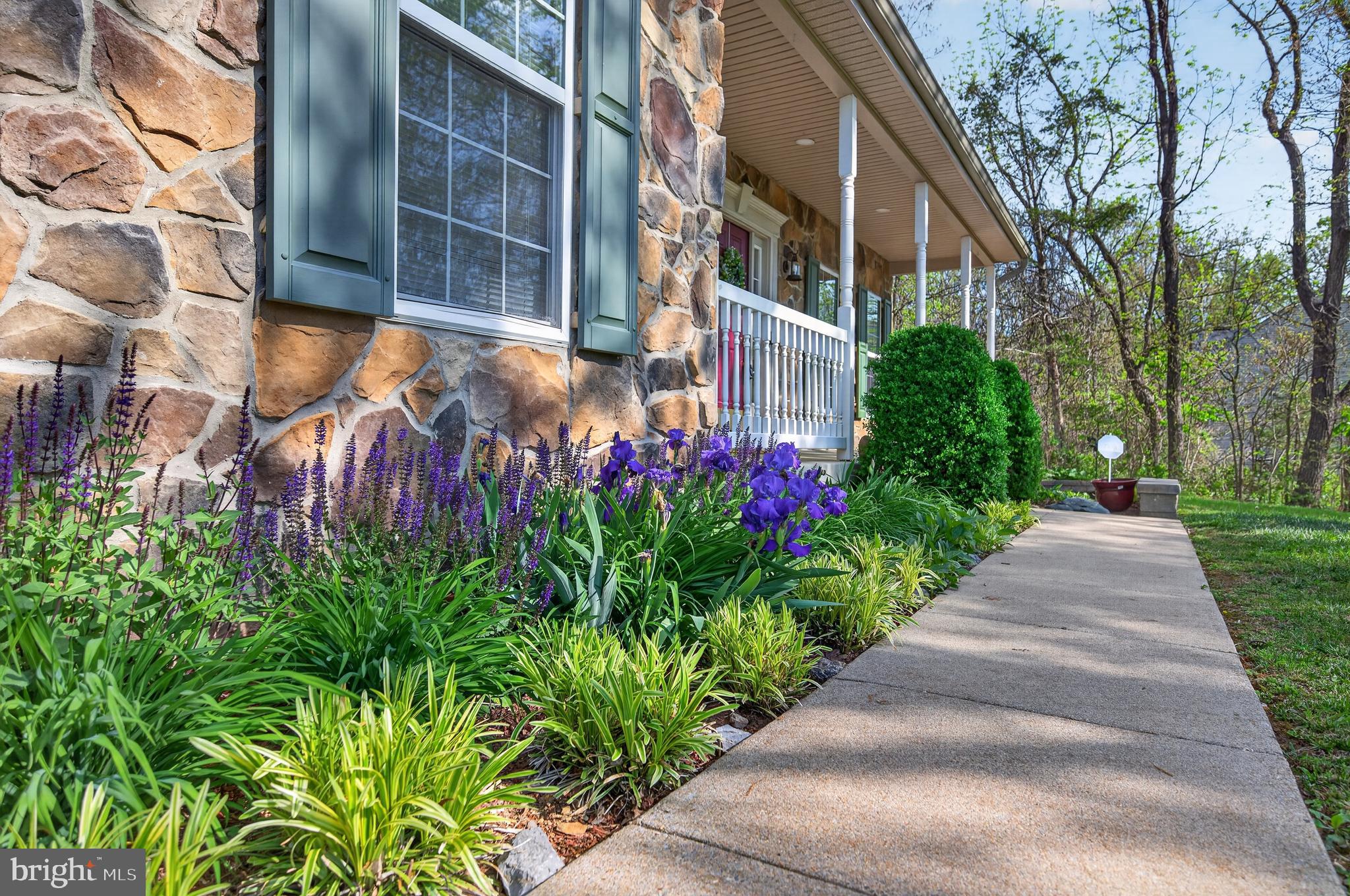 FIELDSTONE - Residential