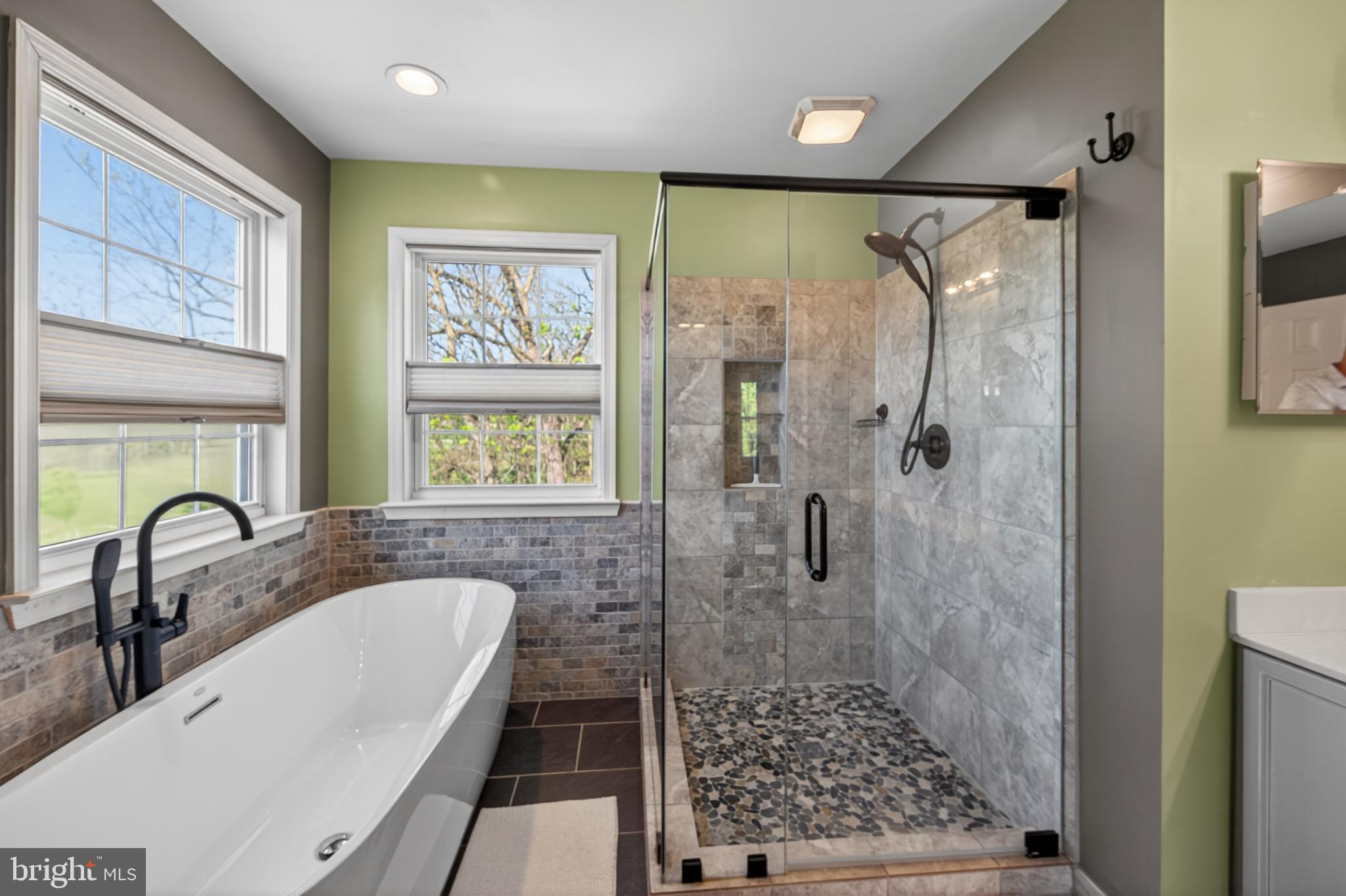 FIELDSTONE - Residential
