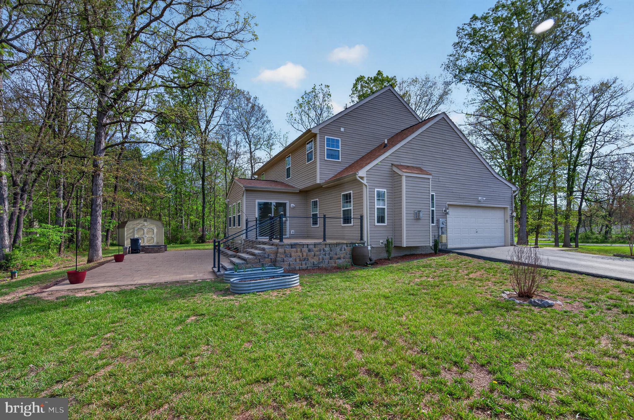 FIELDSTONE - Residential