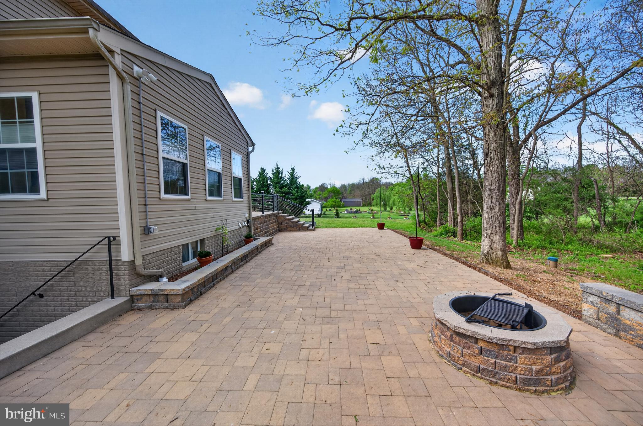 FIELDSTONE - Residential