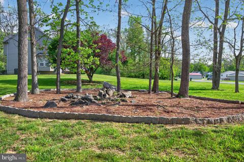 Tiny photo for 983 Files Cross Road, MARTINSBURG, WV 25404 (MLS # WVBE2050948)