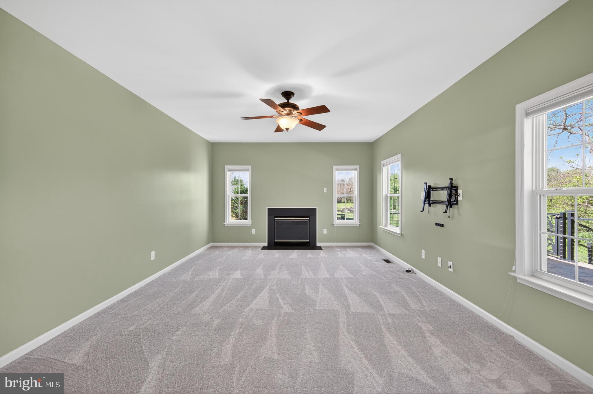 FIELDSTONE - Residential
