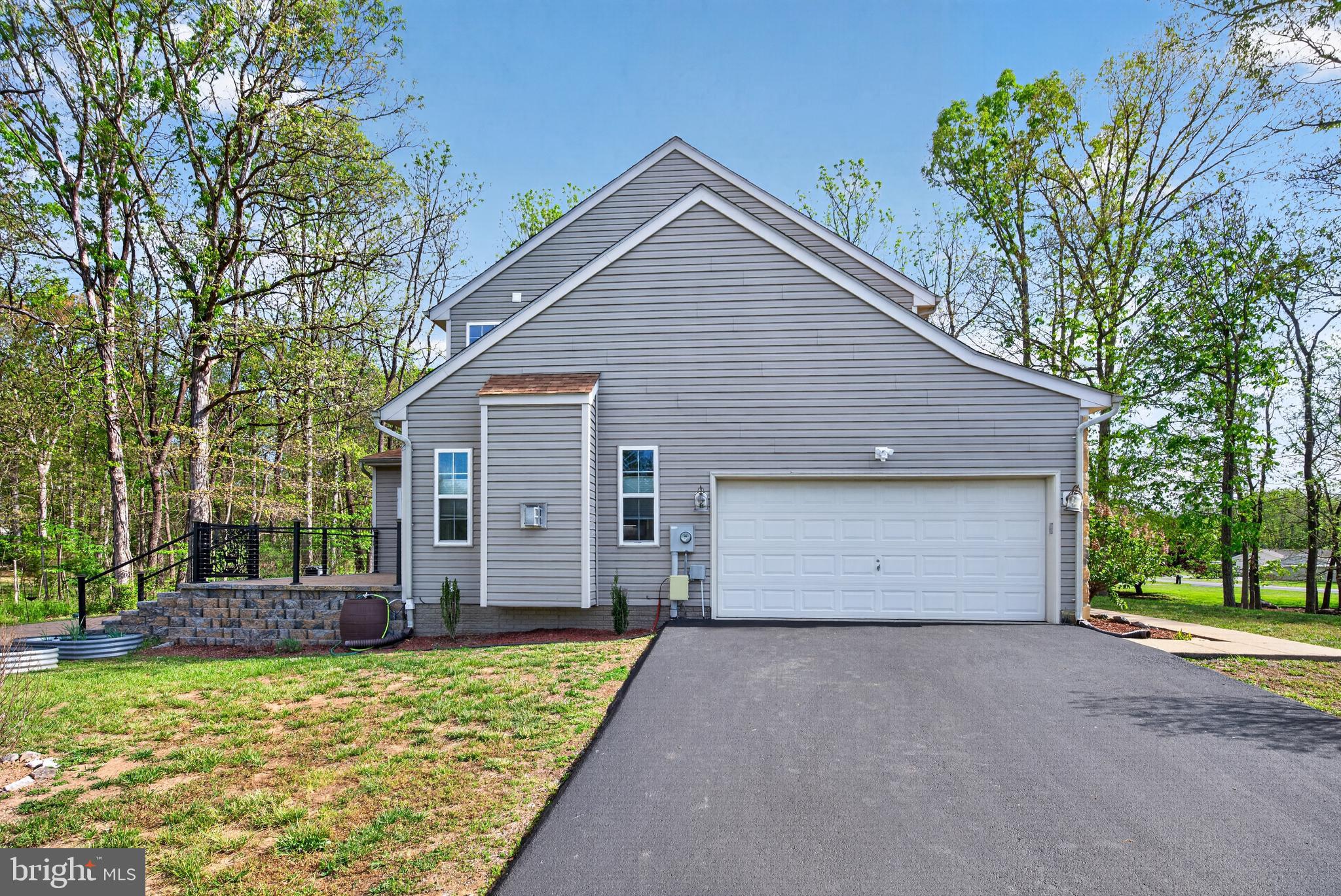 FIELDSTONE - Residential