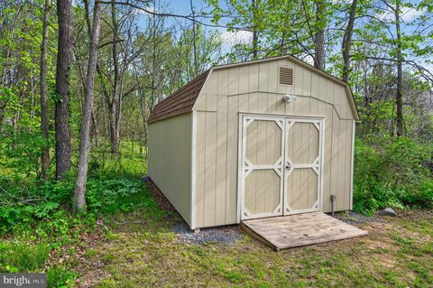 Tiny photo for 983 Files Cross Road, MARTINSBURG, WV 25404 (MLS # WVBE2050948)