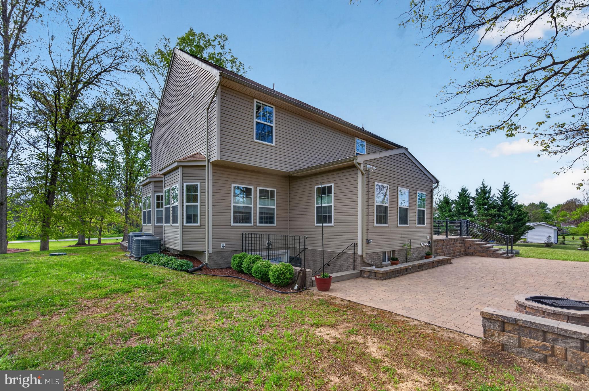 FIELDSTONE - Residential