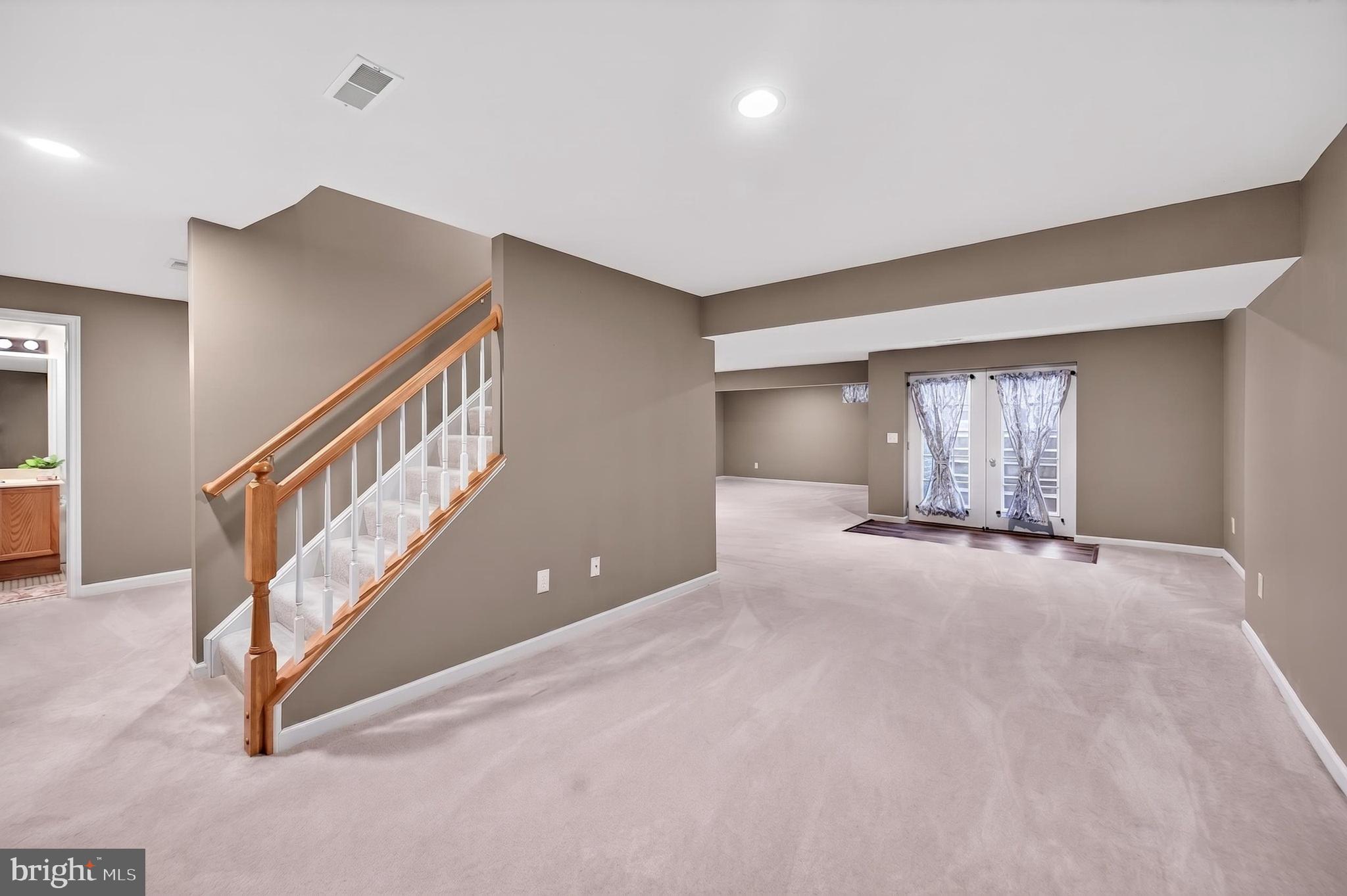 FIELDSTONE - Residential