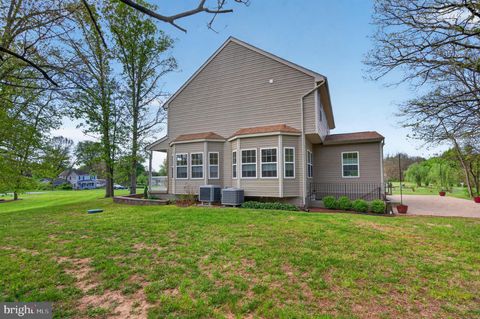 Tiny photo for 983 Files Cross Road, MARTINSBURG, WV 25404 (MLS # WVBE2050948)