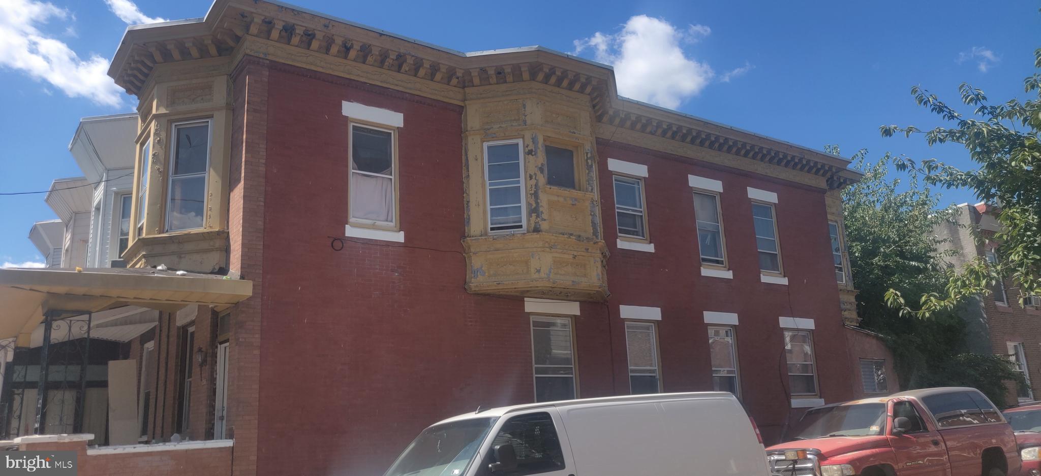 STRAWBERRY MANSION - Residential