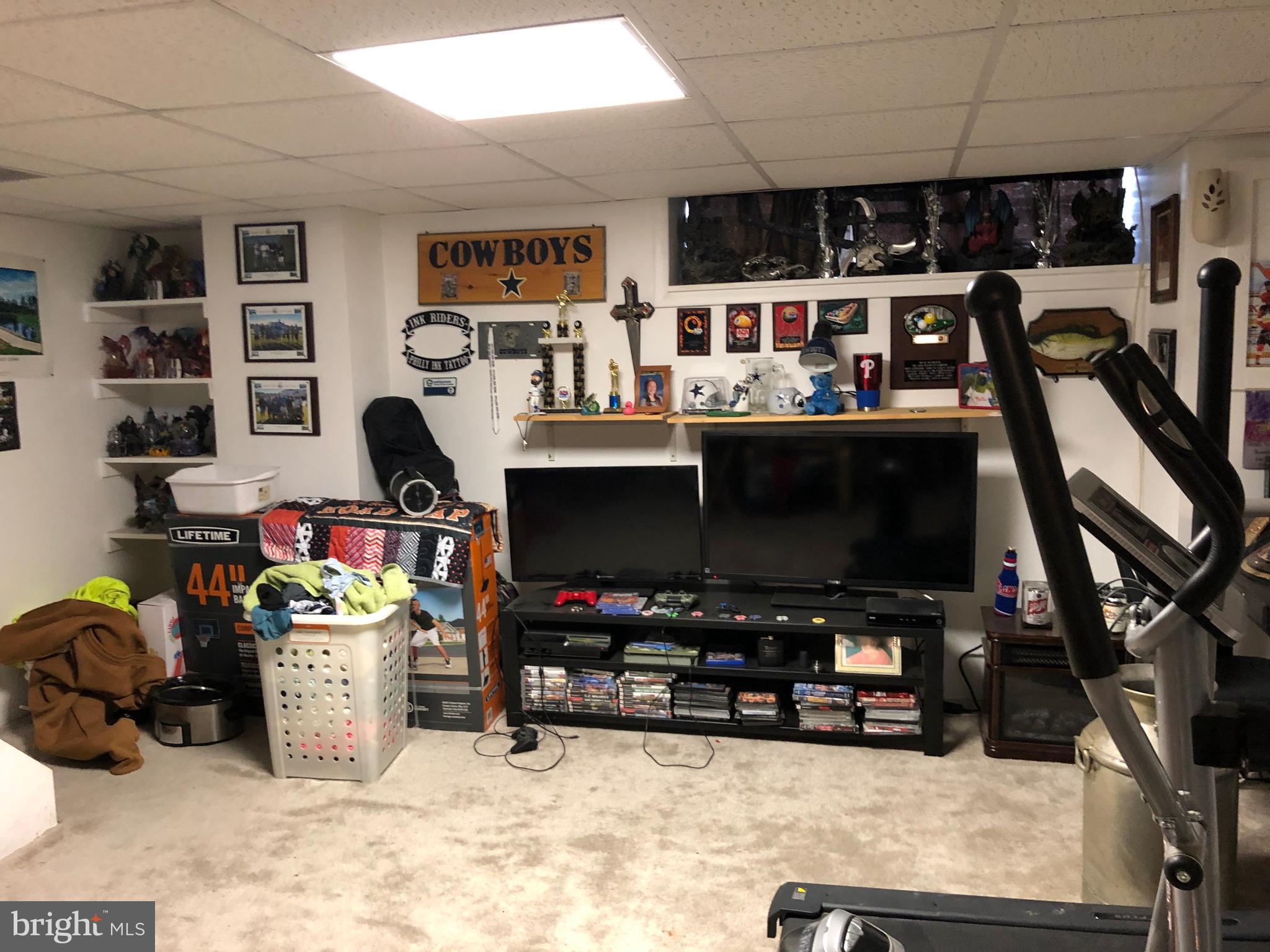 MAYFAIR (WEST) - Residential