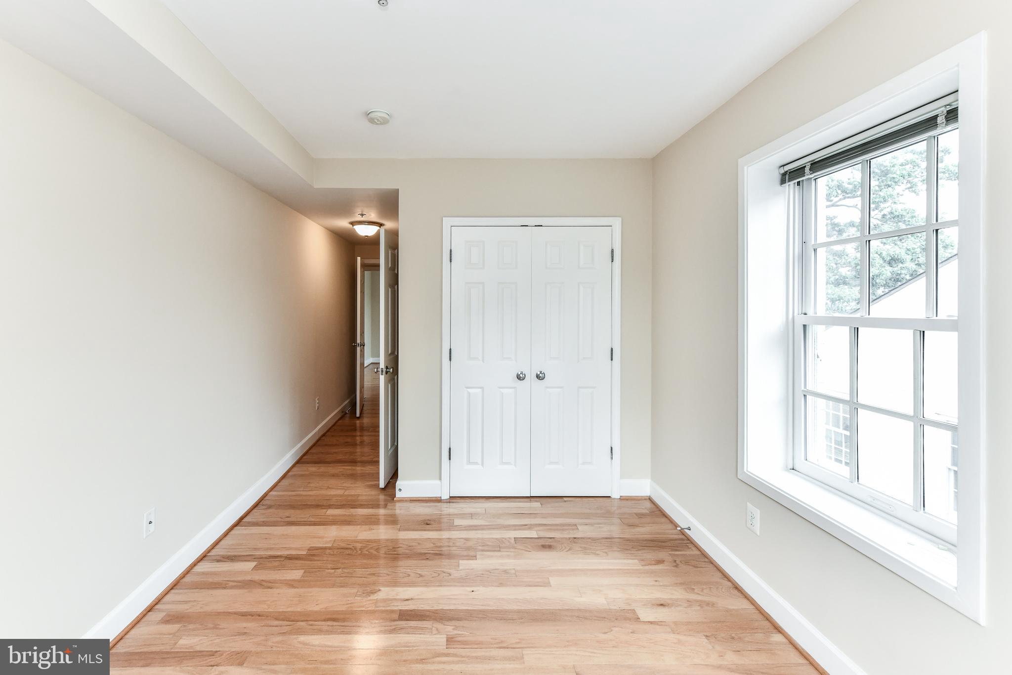 GATEHOUSE CONDOMINIUM - Residential Lease