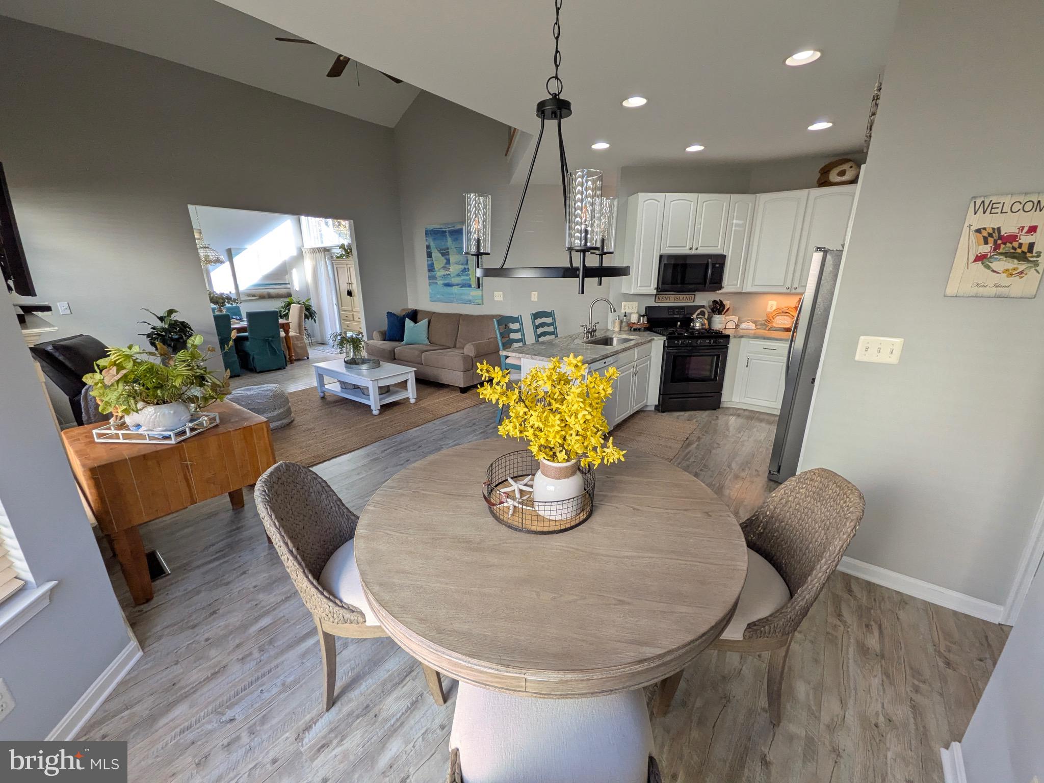 CLAYBORNE WOODS - Residential