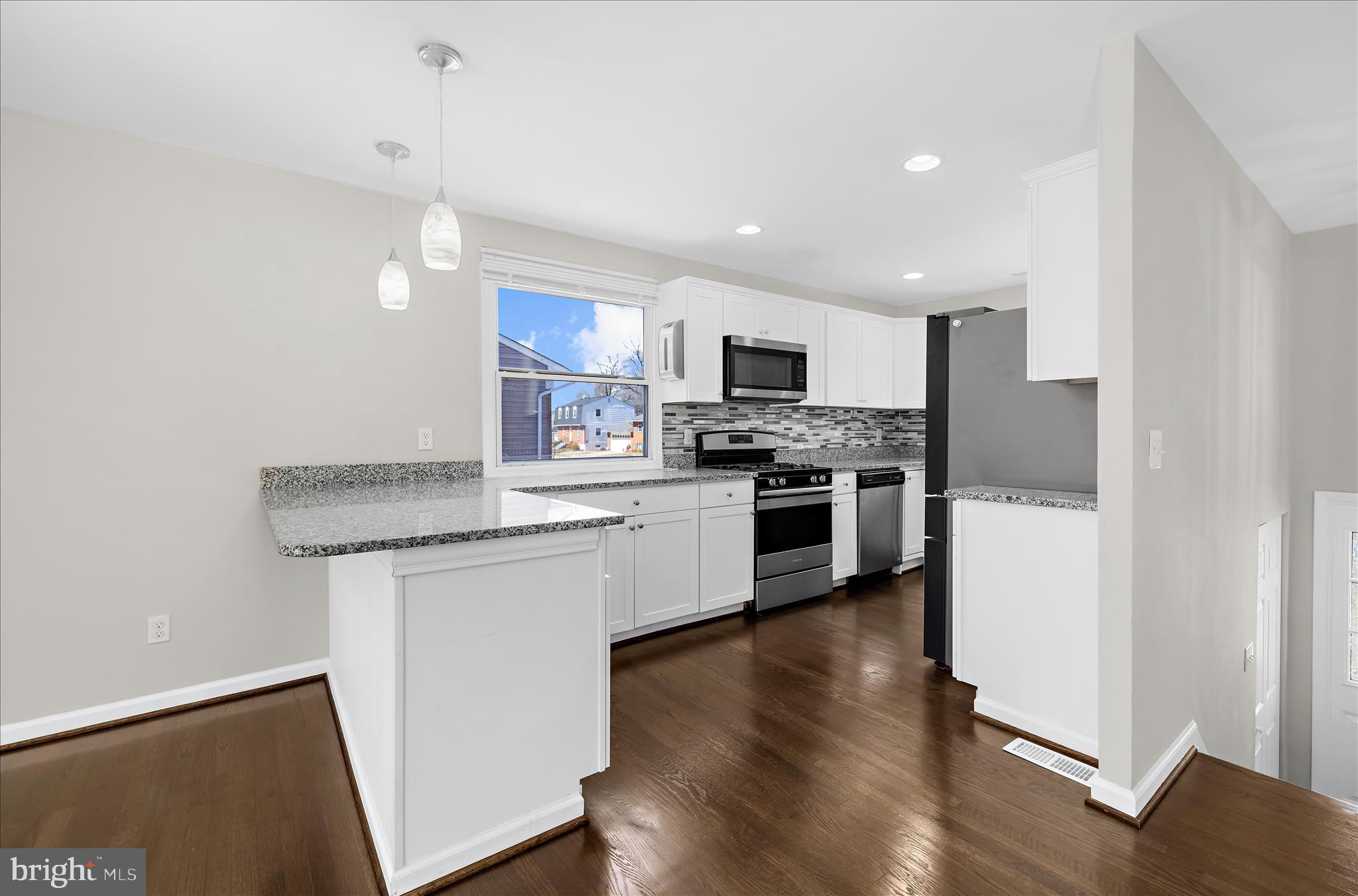 THE HIGHLANDS - Residential