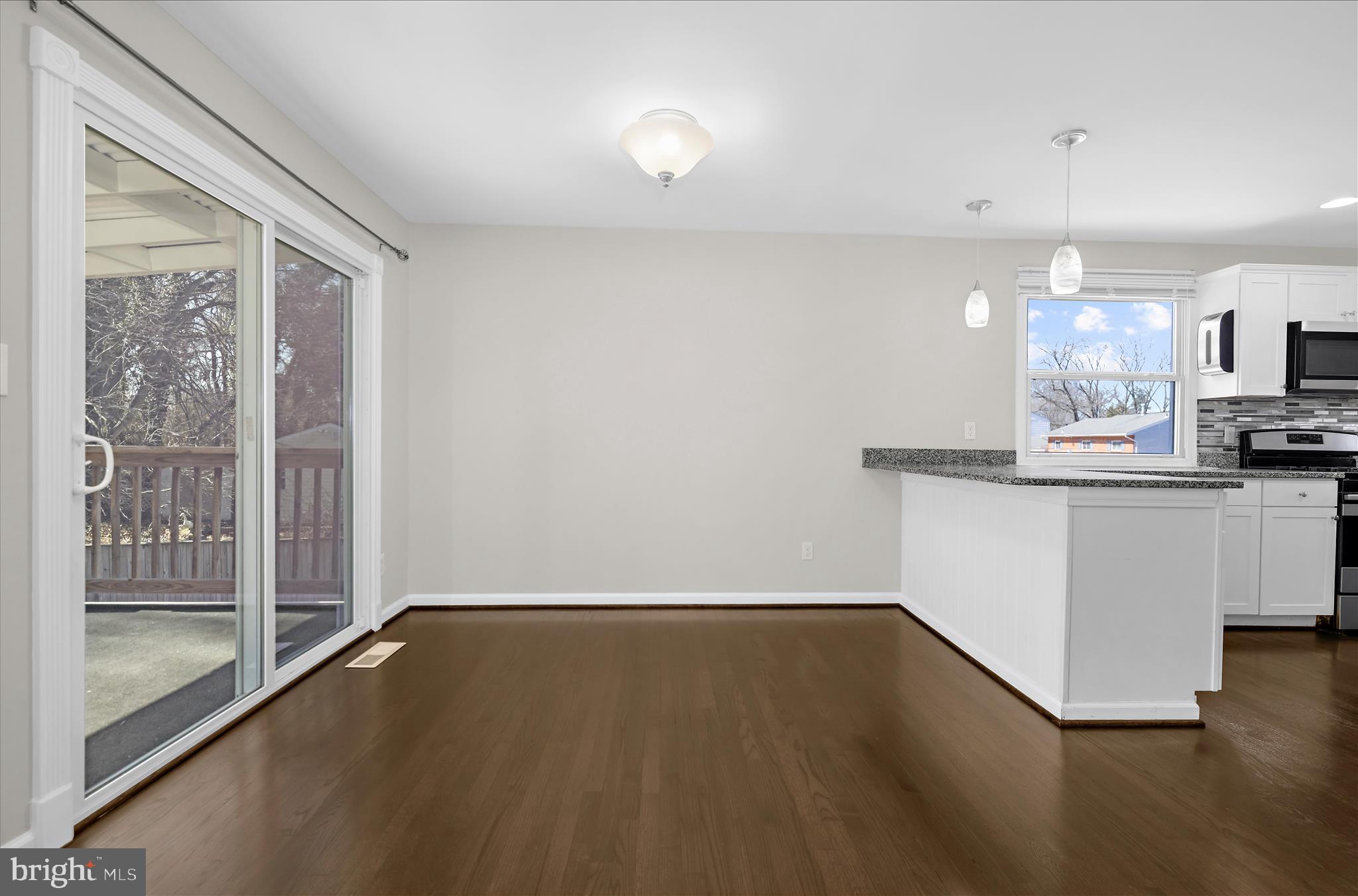 THE HIGHLANDS - Residential