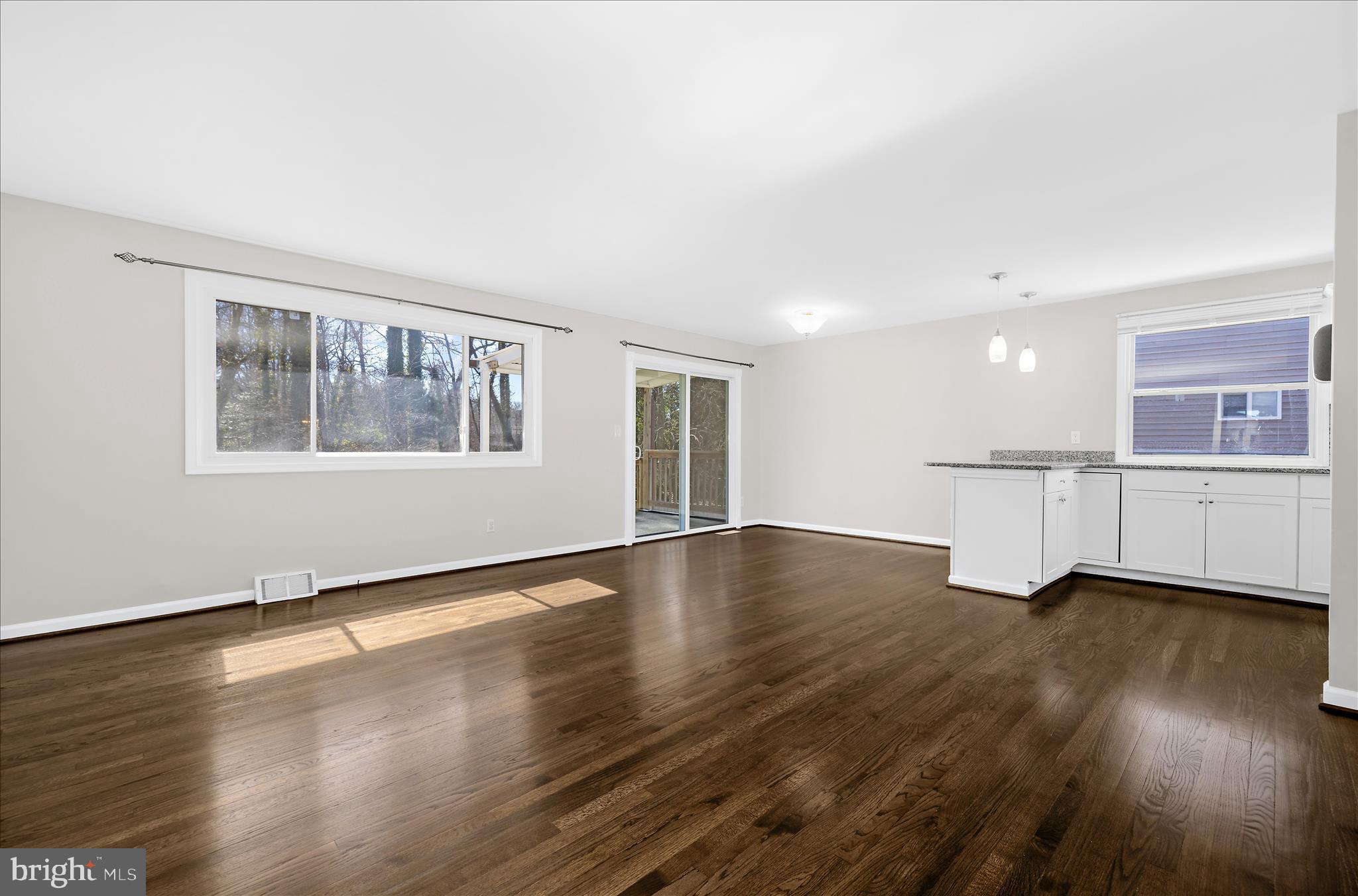 THE HIGHLANDS - Residential