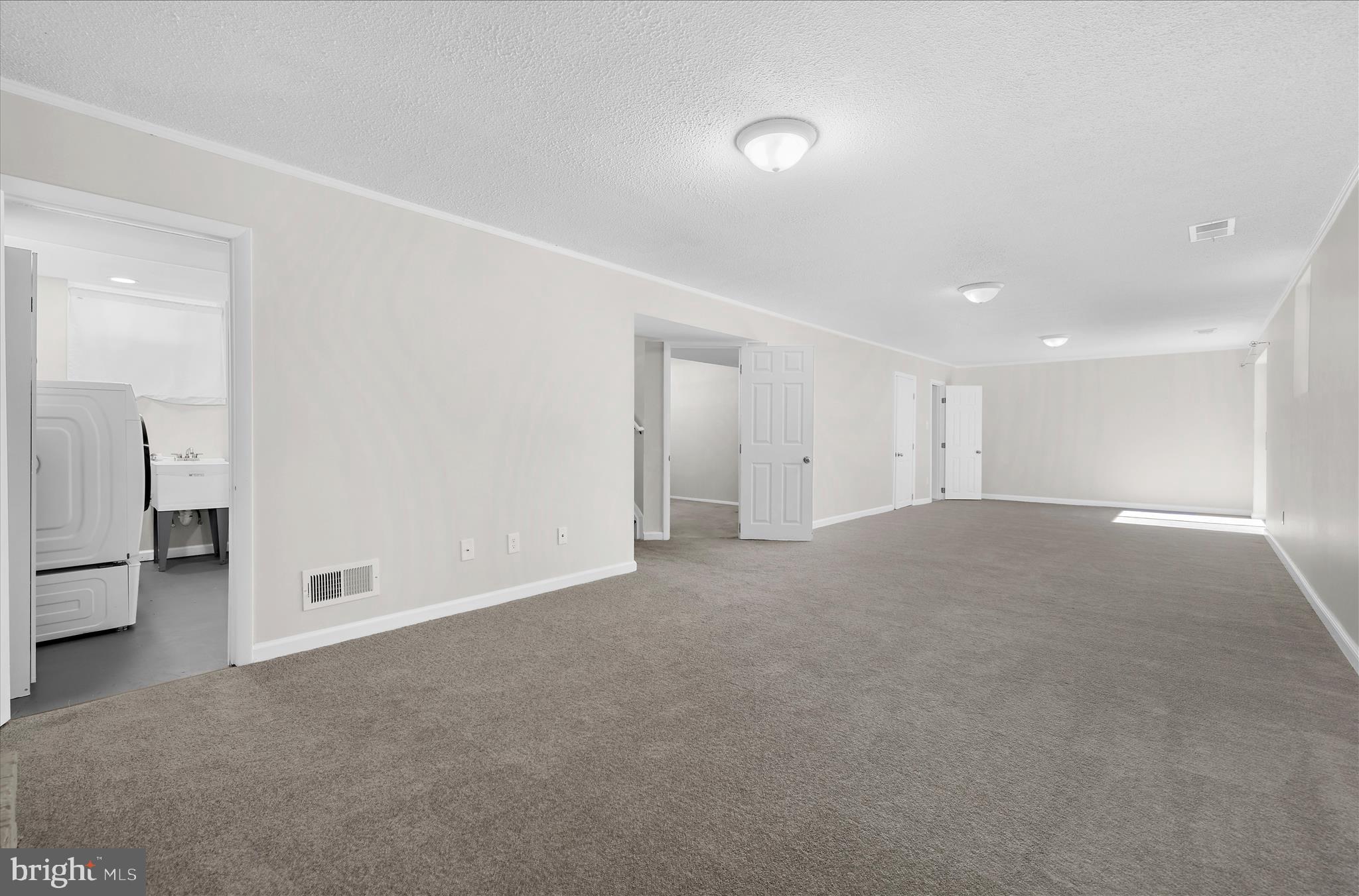 THE HIGHLANDS - Residential