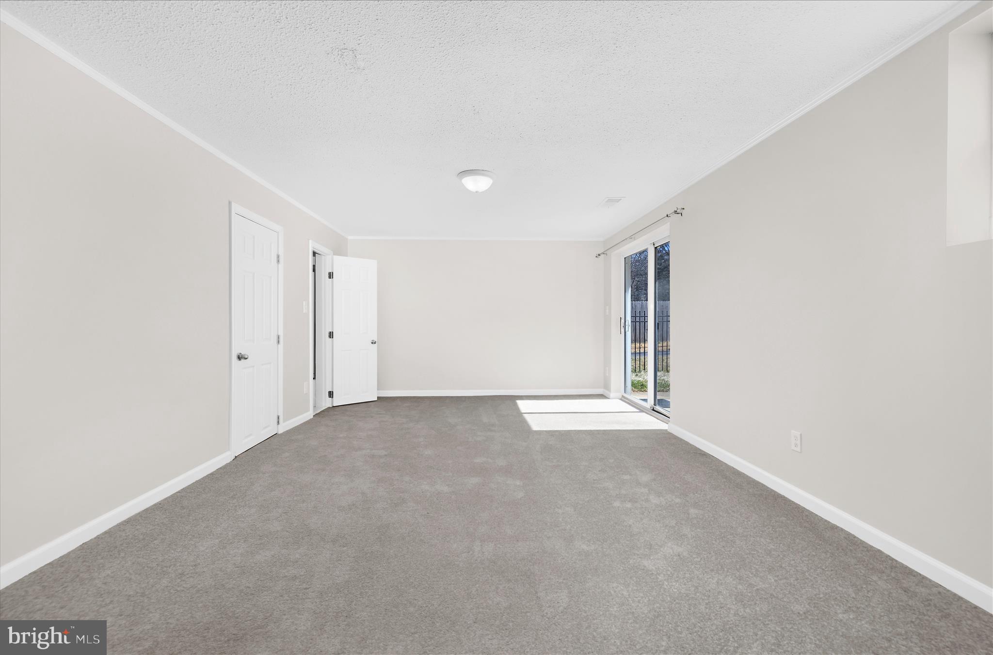 THE HIGHLANDS - Residential