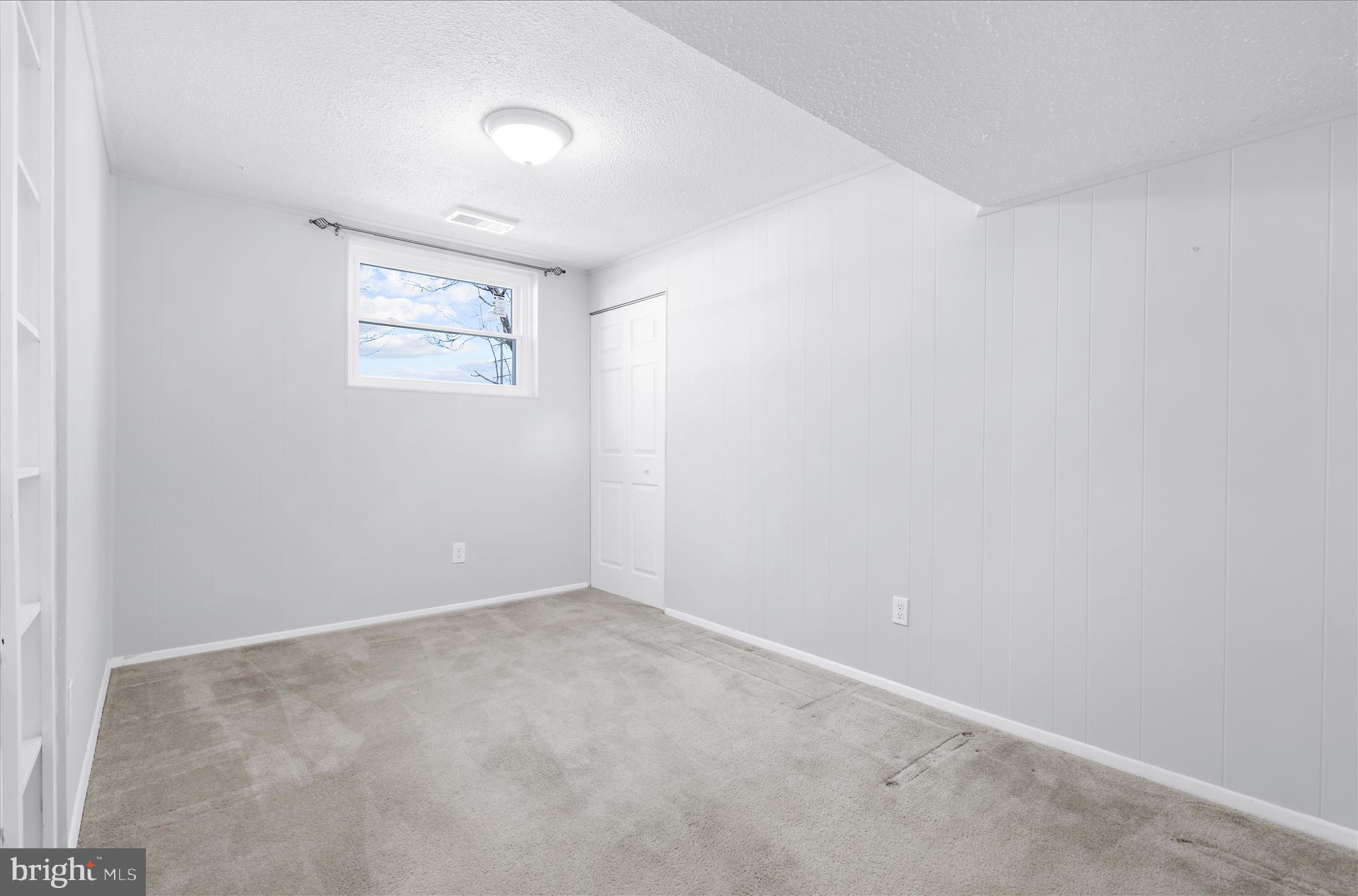 THE HIGHLANDS - Residential