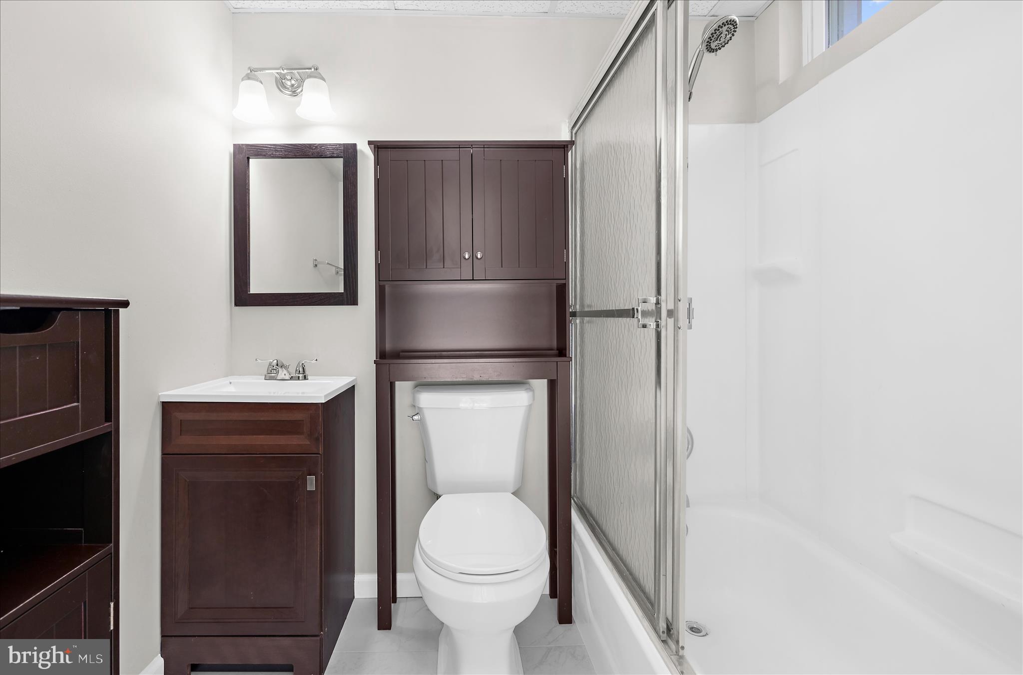 THE HIGHLANDS - Residential