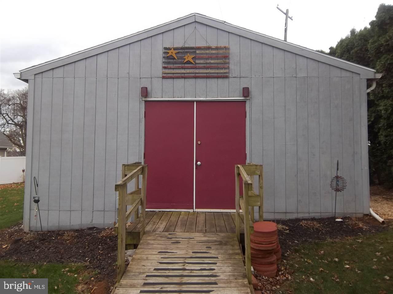 RIDGEWAY - Residential