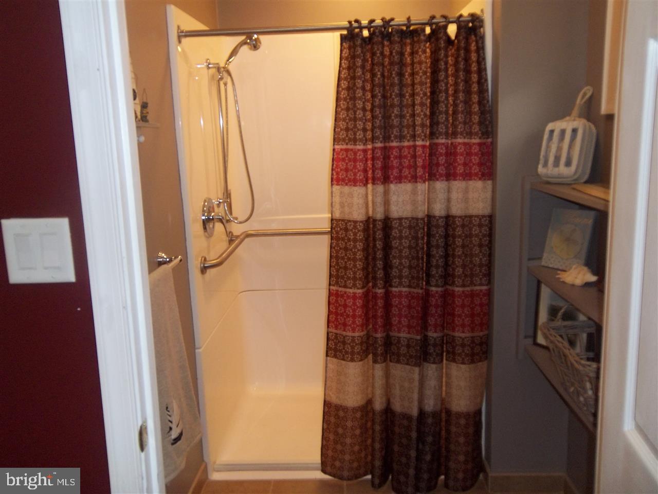 RIDGEWAY - Residential