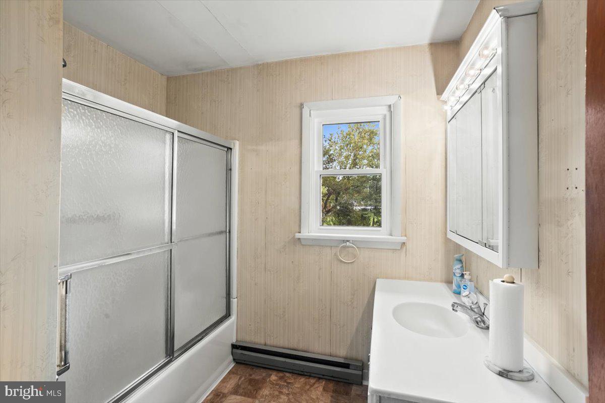 MIDDLETOWN - Residential